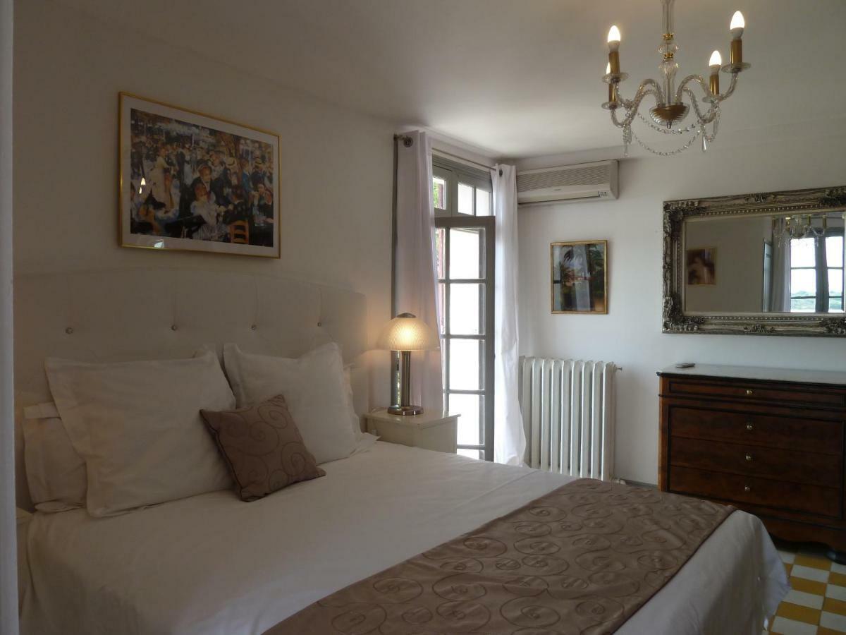 Maison Butterfly Bed & Breakfast Puissalicon Exterior photo
