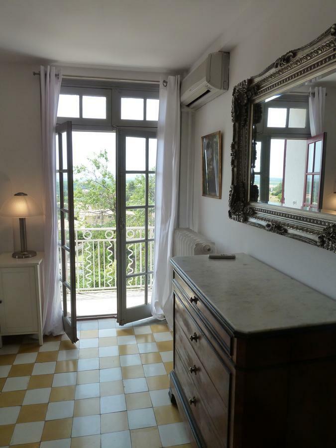 Maison Butterfly Bed & Breakfast Puissalicon Exterior photo